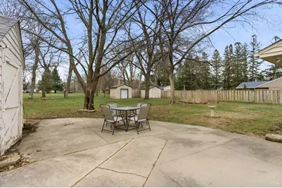 2304 15th Avenue SW, Austin, MN 55912 - Photo 40