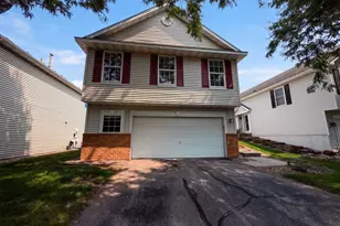 7476 Hampton Ln, Shakopee, MN 55379 - Photo 1