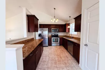 7476 Hampton Lane, Shakopee, MN 55379 - Photo 2