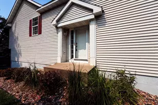 7476 Hampton Ln, Shakopee, MN 55379 - Photo 18