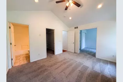 7476 Hampton Lane, Shakopee, MN 55379 - Photo 4