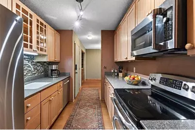 122 Demont Avenue E #362, Little Canada, MN 55117 - Photo 4