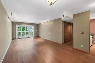 122 Demont Avenue E #362, Little Canada, MN 55117 - Photo 10