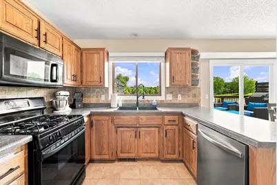 2331 Schoolmaster Drive, Chaska, MN 55318 - Photo 14