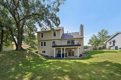 10420 49th Avenue N, Plymouth, MN 55442 - Photo 2