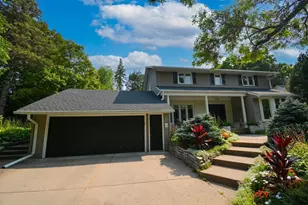 776 Upper Colonial Dr, Mendota Heights, MN 55118 - Photo 1