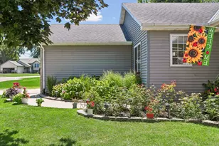 821 Lancer Dr NE, Owatonna, MN 55060 - Photo 6