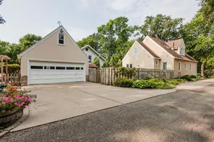 1101 Summit Ave, Detroit Lakes, MN 56501 - Photo 2