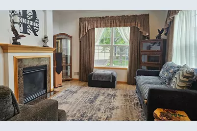 11122 Aberdeen Street NE #E, Blaine, MN 55449 - Photo 2