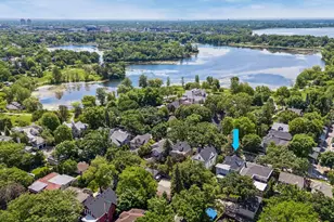 2432 W 24th St, Minneapolis, MN 55405 - Photo 38