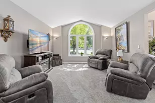 3110 Canyon Cir, Chaska, MN 55318 - Photo 4