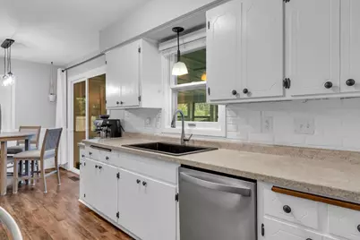 10933 Hillsboro Avenue N, Champlin, MN 55316 - Photo 8