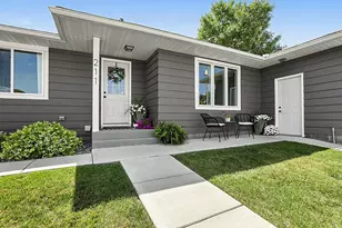 211 Cedar Ave S, Watkins, MN 55389 - Photo 10