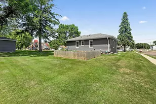 211 Cedar Ave S, Watkins, MN 55389 - Photo 4