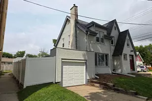 17 13th Ave SW, Rochester, MN 55902 - Photo 2