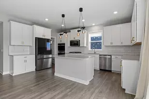 18203 Hideaway Trl, Lakeville, MN 55044 - Photo 16