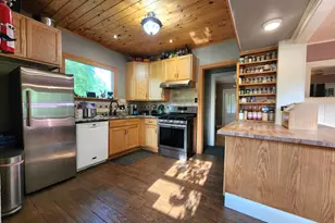 319 5th St NE, Staples, MN 56479 - Photo 6