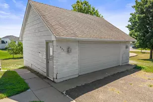 527 River Rd NE, Hanover, MN 55341 - Photo 38