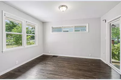 5900 Queen Avenue S, Minneapolis, MN 55410 - Photo 6
