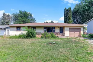 1334 21st St W, Hastings, MN 55033 - Photo 1