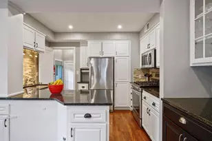1642 Edgewood Ave S, Saint Louis Park, MN 55426 - Photo 8