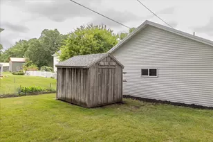 105 4th St NW, Kasson, MN 55944 - Photo 32