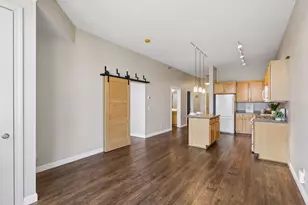 2650 University Ave W, Saint Paul, MN 55114 - Photo 2