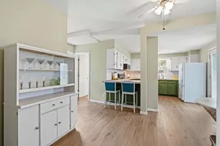 949 Hatch Ave, Saint Paul, MN 55103 - Photo 6