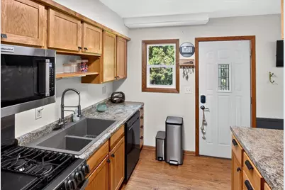 25640 Wild Rose Lane, Shorewood, MN 55331 - Photo 16