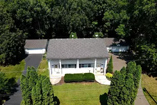 25640 Wildrose Ln, Shorewood, MN 55331 - Photo 2