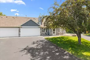 9961 Tamarack Cove, Woodbury, MN 55125 - Photo 2