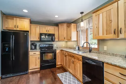 920 Groveland Avenue, Crookston, MN 56716 - Photo 6
