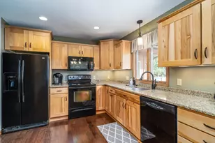 920 Groveland Ave, Crookston, MN 56716 - Photo 6