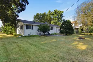 1002 W Spruce St, Chippewa Falls, WI 54729 - Photo 28