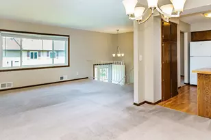 10323 Balsam Ln, Eden Prairie, MN 55347 - Photo 6