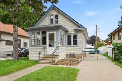 1426 Pascal Street N, Saint Paul, MN 55108 - Photo 1