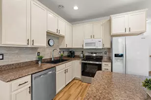 7600 Southridge Ct, Savage, MN 55378 - Photo 12