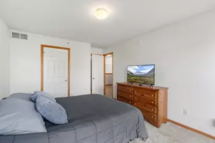 7600 Southridge Ct, Savage, MN 55378 - Photo 24