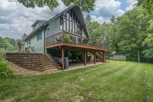 314 Meadow Woods Dr, Mankato, MN 56001 - Photo 2