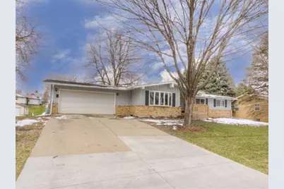 332 W 2nd Street, Waconia, MN 55387 - Photo 1