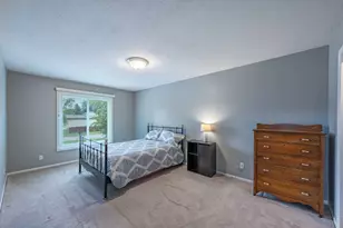 1303 W 140th St, Burnsville, MN 55337 - Photo 16