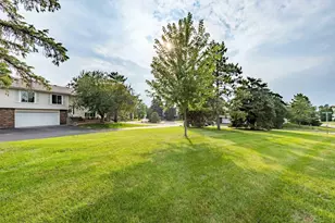 1303 W 140th St, Burnsville, MN 55337 - Photo 2