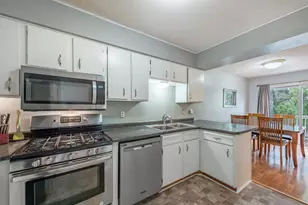 1303 W 140th St, Burnsville, MN 55337 - Photo 14