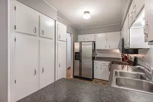 1303 W 140th St, Burnsville, MN 55337 - Photo 12