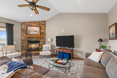930 Aspen Circle, Watertown, MN 55388 - Photo 2
