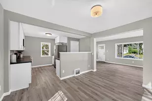 215 9th Ave NE, Rochester, MN 55906 - Photo 12
