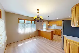 902 3rd Ave S, Albert Lea, MN 56007 - Photo 6