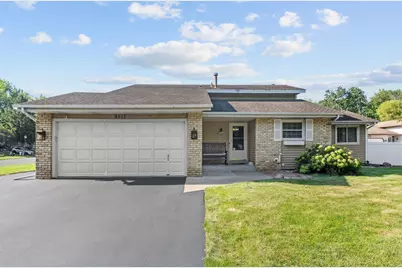 4717 Covington Circle, Eagan, MN 55122 - Photo 2