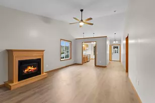 8488 Powers Pl, Chanhassen, MN 55317 - Photo 10