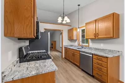 8488 Powers Place, Chanhassen, MN 55317 - Photo 16